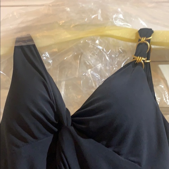 Brand new black dress - Picture 2 of 4